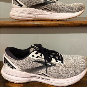 Brooks Men’s Adrenaline GTS 23 men’s 11.5